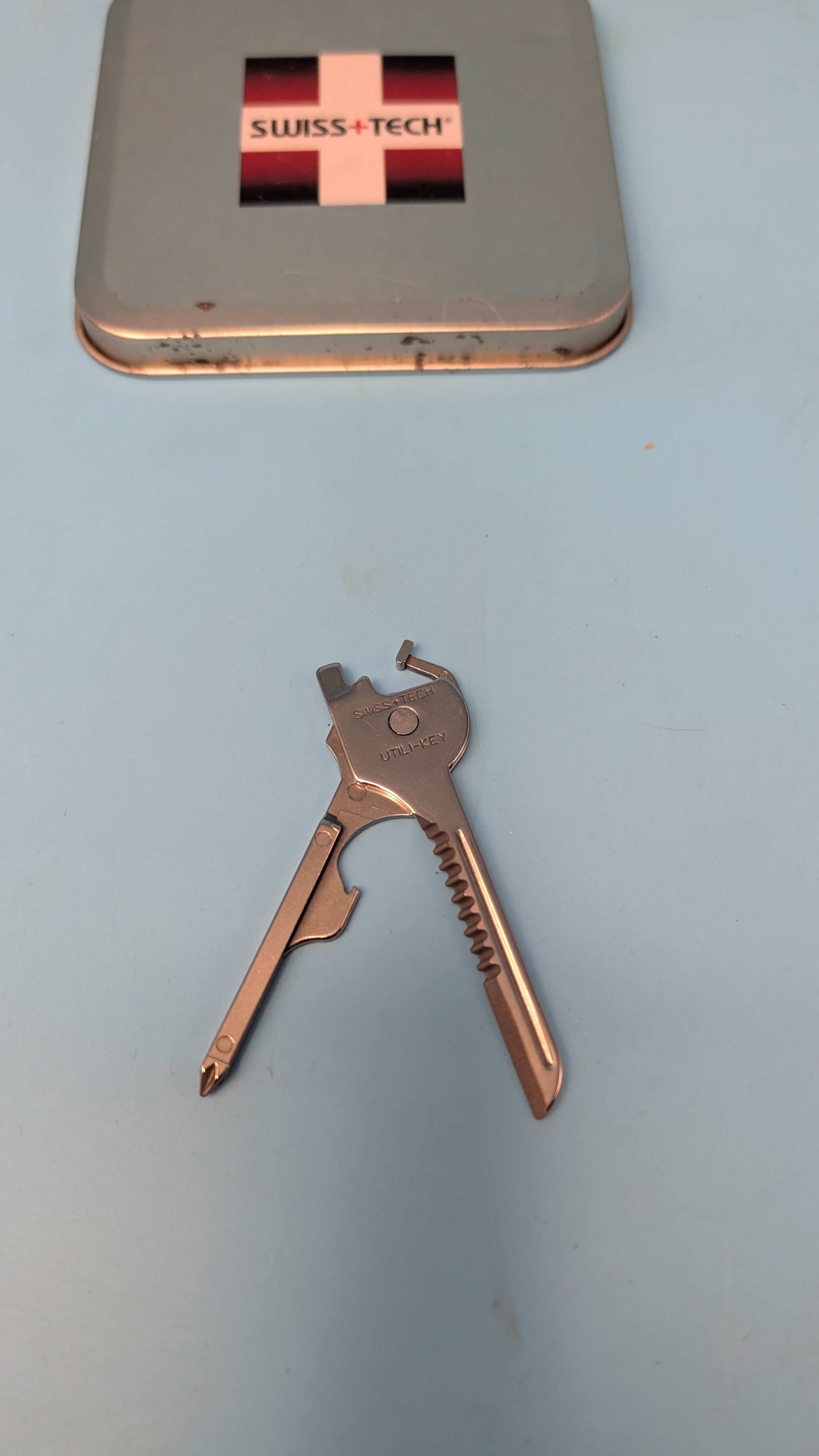 Swiss+Tech “Utili-Key” 6-in-1 Multi-Tool – Presented in its original ...