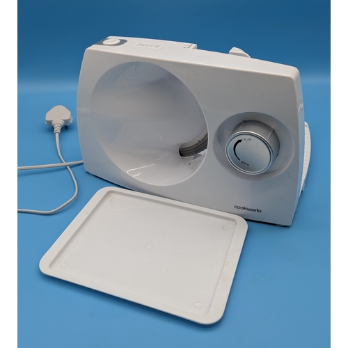 981 - A Cookworks Meat Slicer