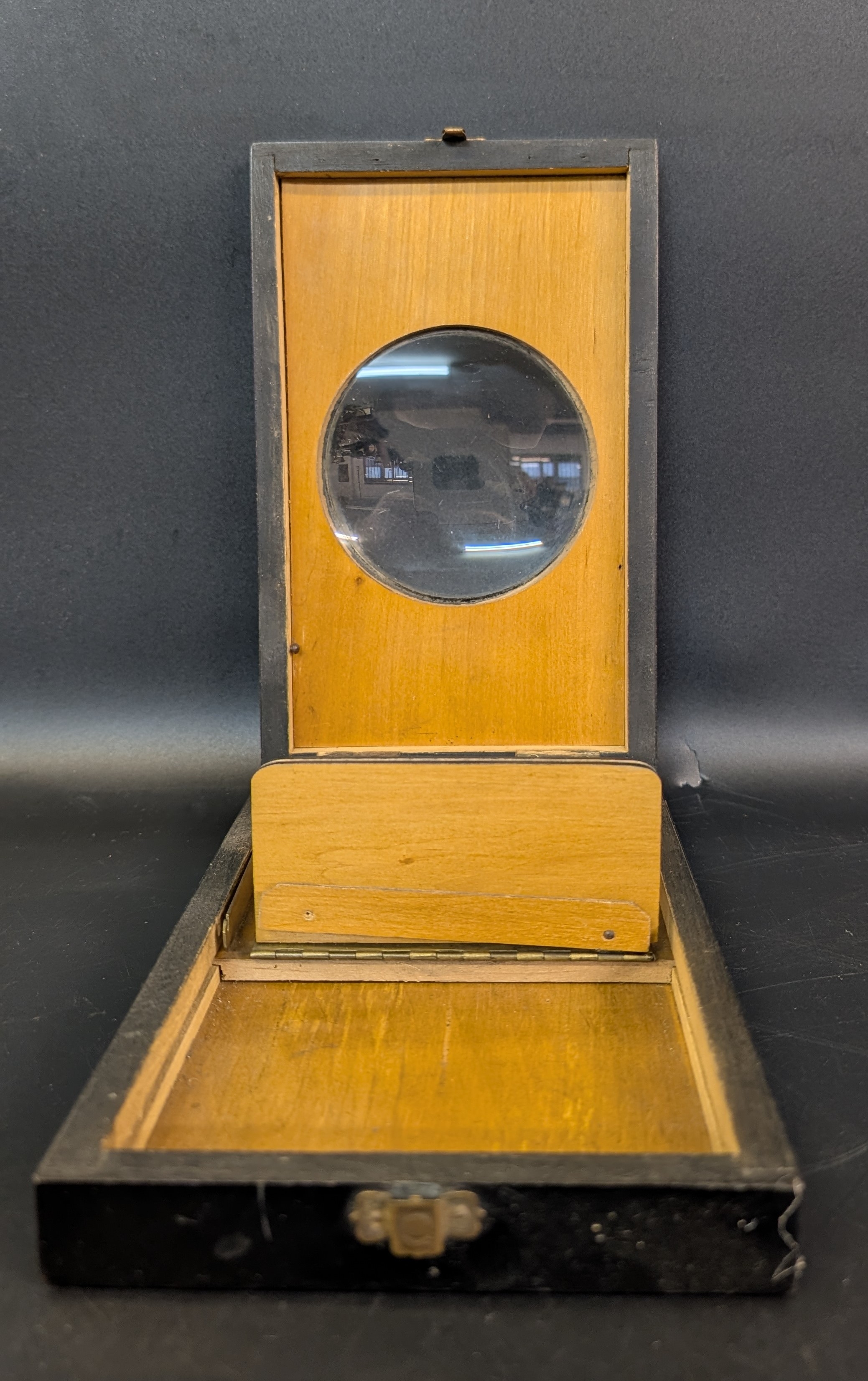 A French optical viewer, ‘Exposition Universelle 1889’ A late 19th ...