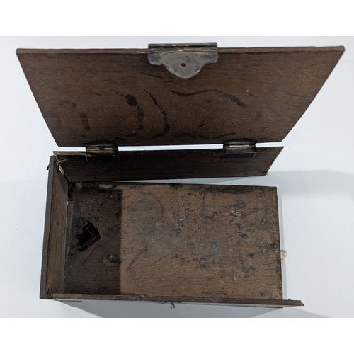 105 - Group of Antique & Early 20th Century Wooden Boxes & Cases

A mixed group of antique and early 20th ... 