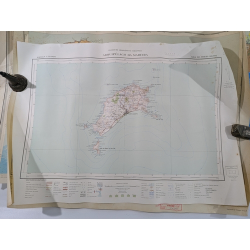 108 - Collection of Mid–Late 20th Century Geological Maps 

A group of mid–late 20th century printed geolo... 