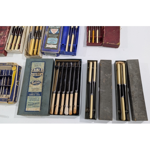 138 - Large Collection of Vintage Cutlery & Kitchen Implements.
An assorted lot including numerous boxed a... 