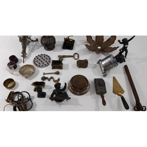 A mixed lot of decorative and utilitarian objects, comprising an ...