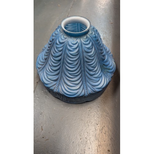 114 - Lot of Mixed Vintage & Modern Glass and Fabric Lamp Shades with Pendant Fittings – A mixed group com... 