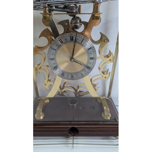 24 - Vintage Comitti of London Congreve-Style Rolling Ball Clock in Glazed Display Case

A vintage Comitt... 