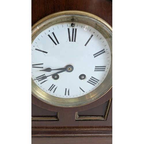 43 - Antique Mahogany & Brass Mounted Bracket / Mantel Clock

White enamel dial with Roman numerals and t... 