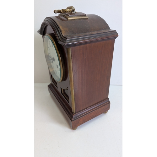 43 - Antique Mahogany & Brass Mounted Bracket / Mantel Clock

White enamel dial with Roman numerals and t... 