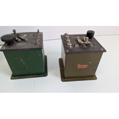 17 - Vintage Bassett-Lowke O Gauge Transformers and Controllers (5)

Five metal-cased units, comprising t... 