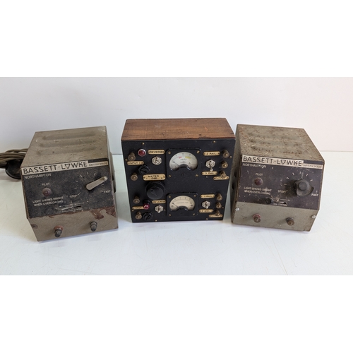 16 - Vintage Bassett-Lowke O Gauge Model Railway Speed Controllers and Twin Control Unit (3)

Two British... 