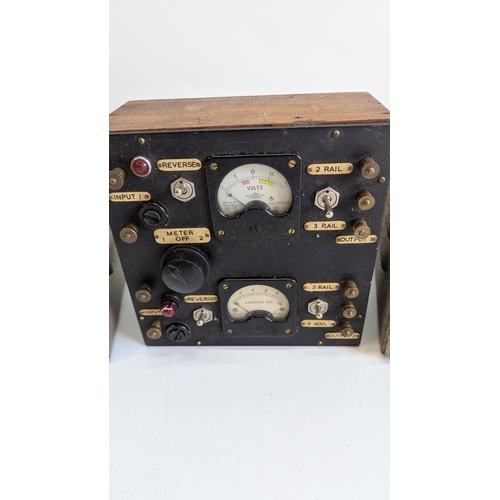 16 - Vintage Bassett-Lowke O Gauge Model Railway Speed Controllers and Twin Control Unit (3)

Two British... 