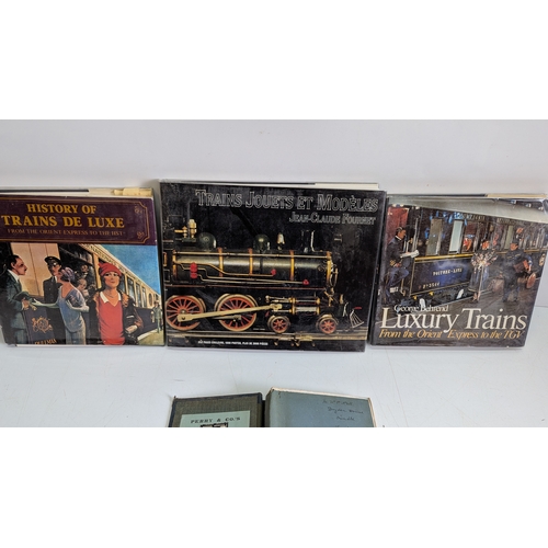 19 - Vintage Bassett-Lowke Catalogue Album and Railway Reference Books (5)

Including an early 20th-centu... 