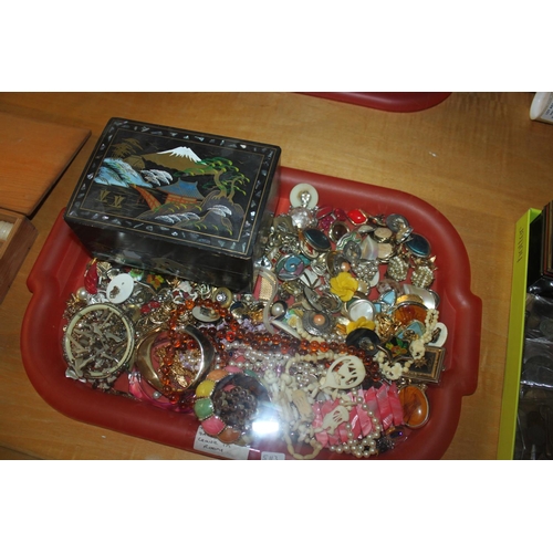 443 - 1 x tray containing costume jewellery ware items