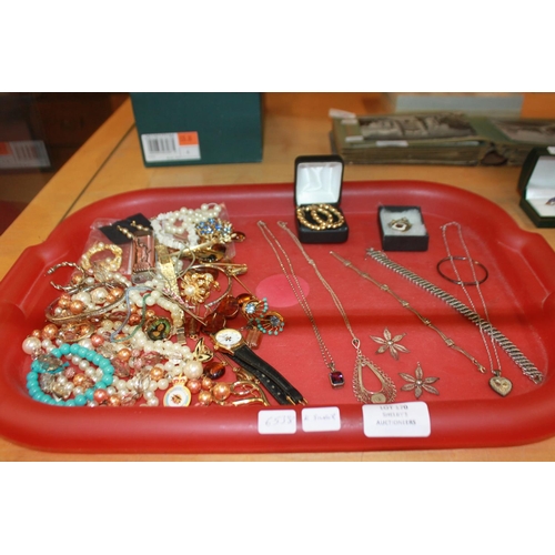 170 - Selection of costume jewellery ware items with silver ware items necklace earrings etc