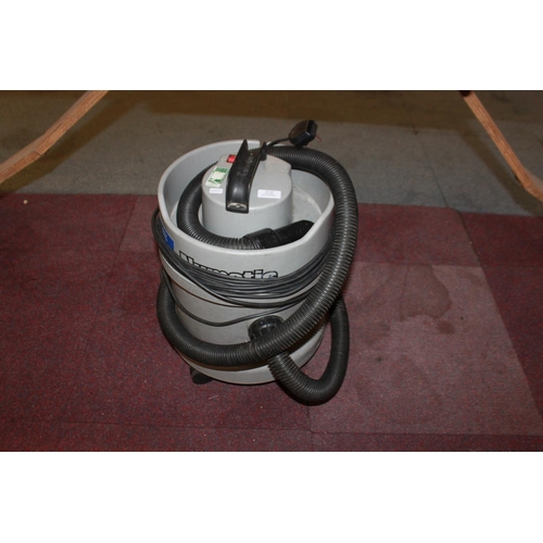 22 - 1 x grey numatic hoover has pipe no attachments w/o