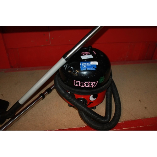 27 - 1 x numatic Henry hoover with hetty top has pipe and attachments w/o