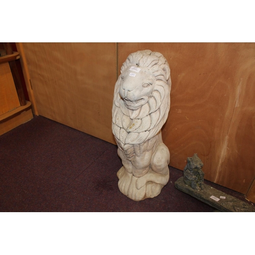 4 - 1 x large lion concrete garden ornament of sitting lion