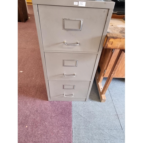 9 - 1 x 4 drawer metal filing cabinet