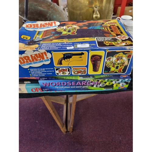 320 - Selection of vintage games tv draw electric game etc