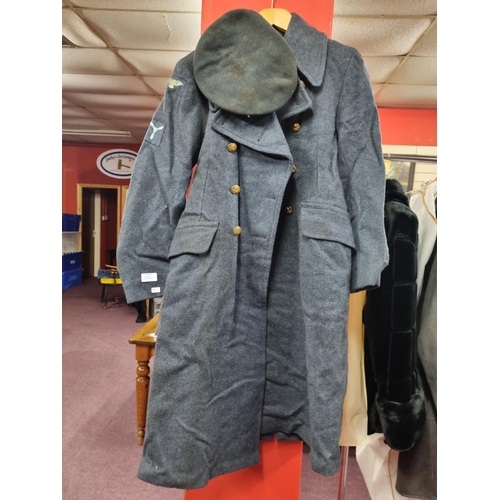 112 - 1 x raf woollen size 6 army edition coat with beret