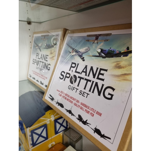 151 - 2 x boxed plane spotting gift sets by demand media