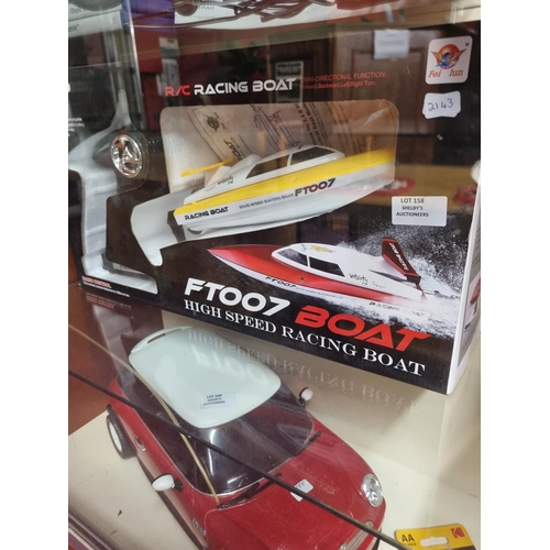 158 - 1 x fei lun RC racing boat ftoo7 in box