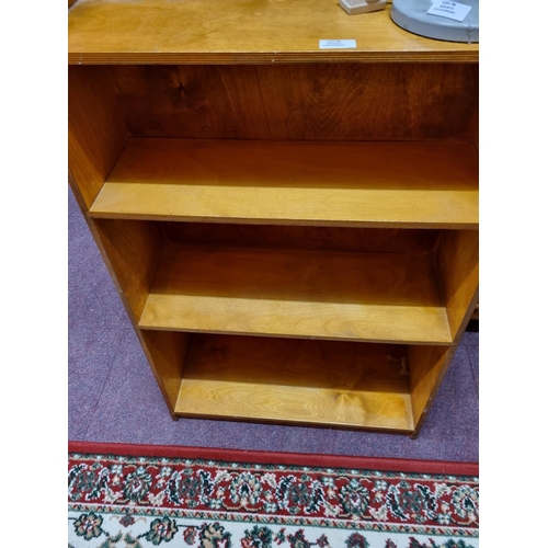 79 - 1 x 3 shelf bookcase