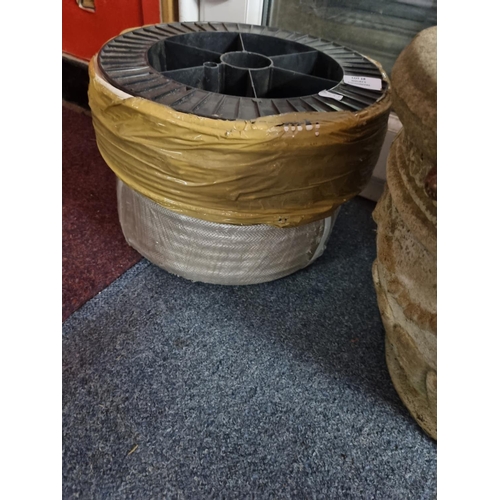 18 - 1 x reel of electrical cable with bar pump hose reel