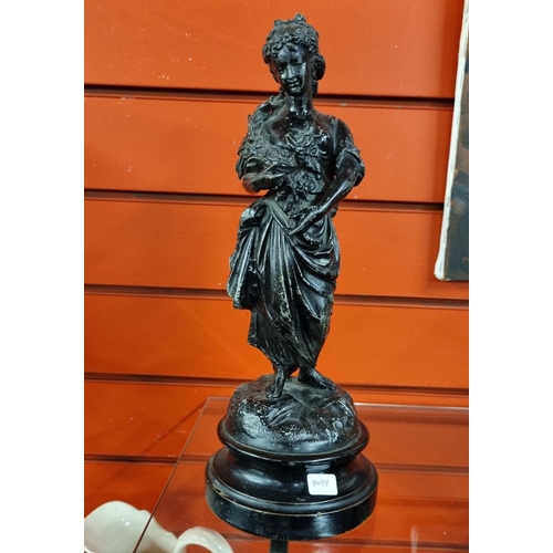 293 - 1 x spelter Greek goddess style figurine