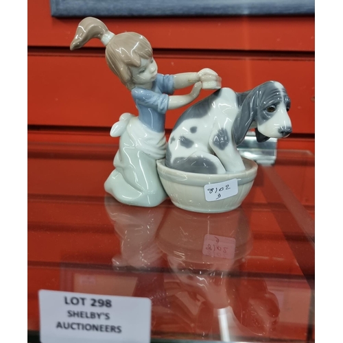 298 - 1 x lladro girl bathing dog figure