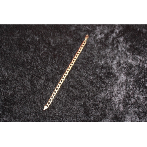 129 - 1  9ct gold flat curb bracelet