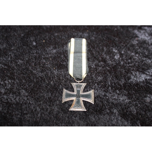 136 - 1 x ww1 German medal 1914 iron cross