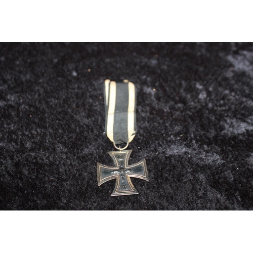 136 - 1 x ww1 German medal 1914 iron cross