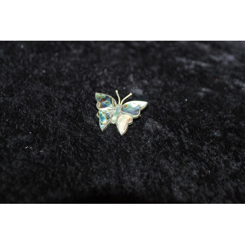 152 - 1 x silver and mother of pearl inset butterfly brooch