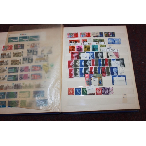 306 - 1 x stamp album containing British stamps from 1911 -1982