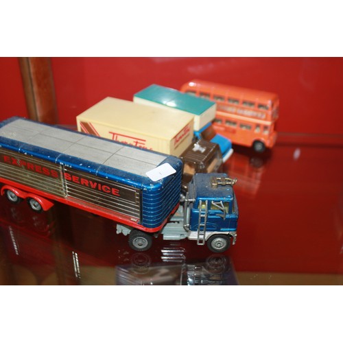 471 - 3 x corgi vehicles bus and 2 x transport lorry’s with matchbox box van all in play worn condition