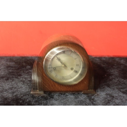 119 - one mahogany cased 1940s mantle clock