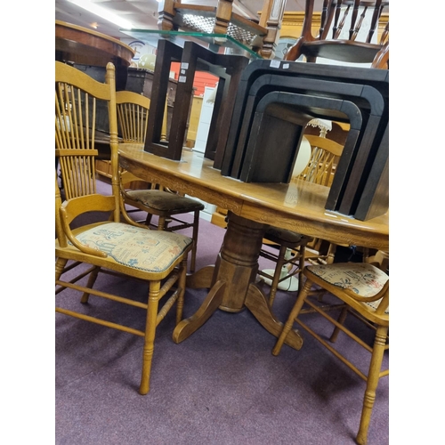 189 - 1 x German pedestal extending dining table with 4 chairs