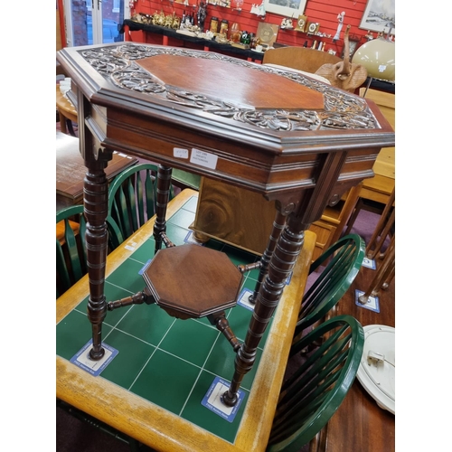 195 - 1x mahogany decorative hall table