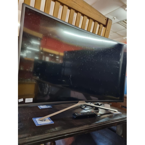 23 - Samsung 40inch Flatscreen TV (w/ remote)