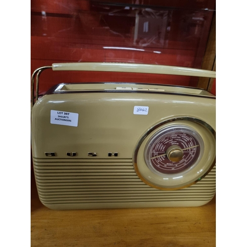 397 - 1x bosch radio with lead