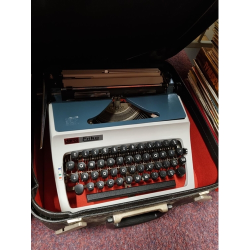 517 - 1x daro erica vintage type writer