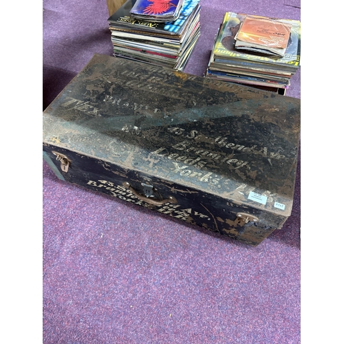 100 - 1x ww1 metal soldiers travelling box