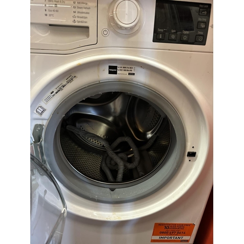 2 - 1x hotpoint 9 kg washer/dryer combo