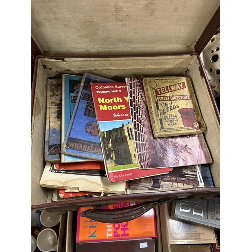 306 - 1x vintage suitcase containing vintage maps etc