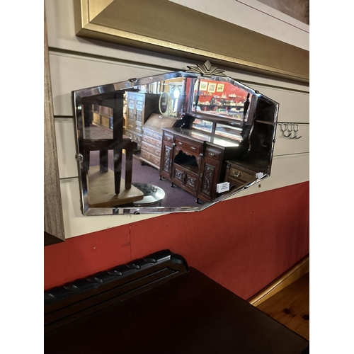 39 - 1x 1940s small bevelled edge wall mirror