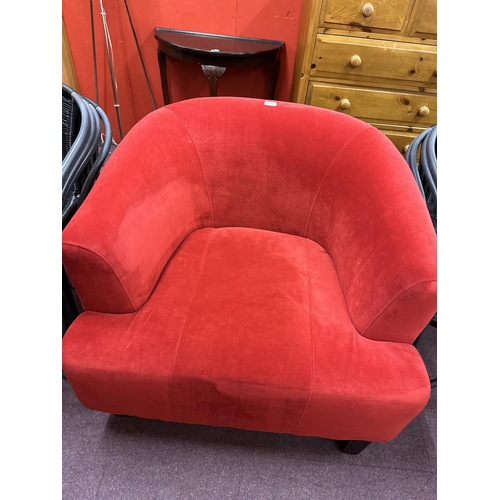 70 - 1x large red velvet upholstery tub chair