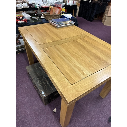 99 - 1x large oak jb global extending dining table