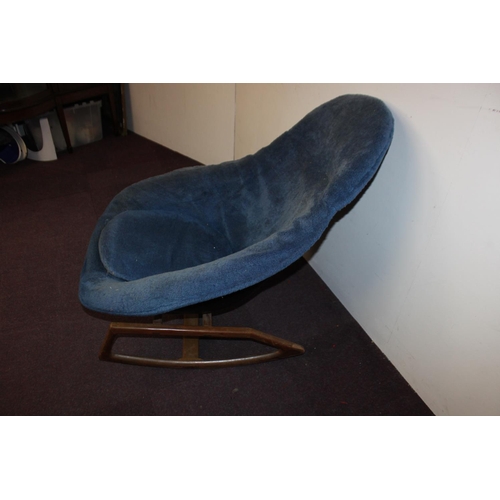 41 - 1 x lurashell gemini space age mid century rocking chair blue upholstery