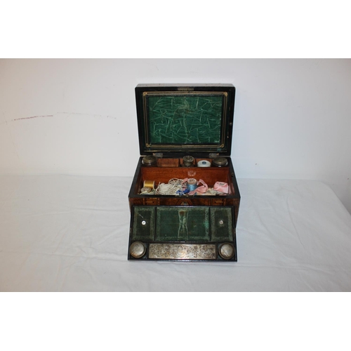 442 - 1x walnut inlaid with mother of Pearl travelling box (needs restoration on lid) (7x12 inch)