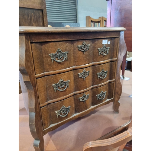 43 - 1 x small 3 drawer chest of drawers with brass handles